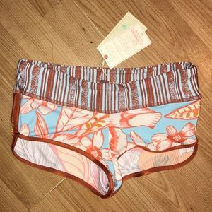 NWT✨✨✨💕 MAAJI SALE SHORTS SMALL
